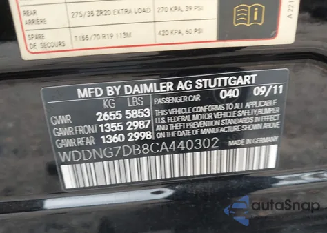 2012 Mercedes-Benz S 550 z USA, uszkodzony, nr VIN WDDNG7DB8CA440302